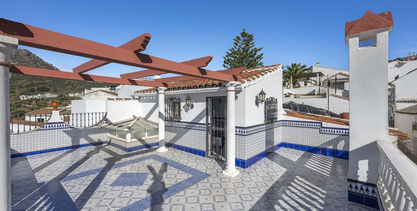 Sale of townhouse in Gaucín 2