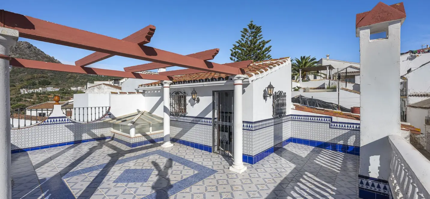 Sale of townhouse in Gaucín 1