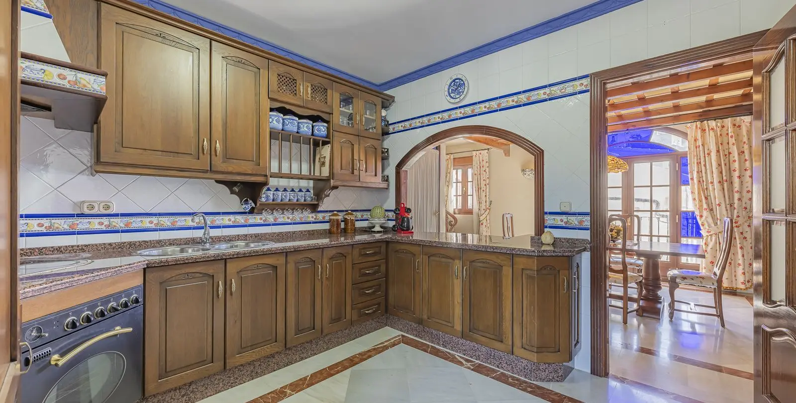 Sale of townhouse in Gaucín 23