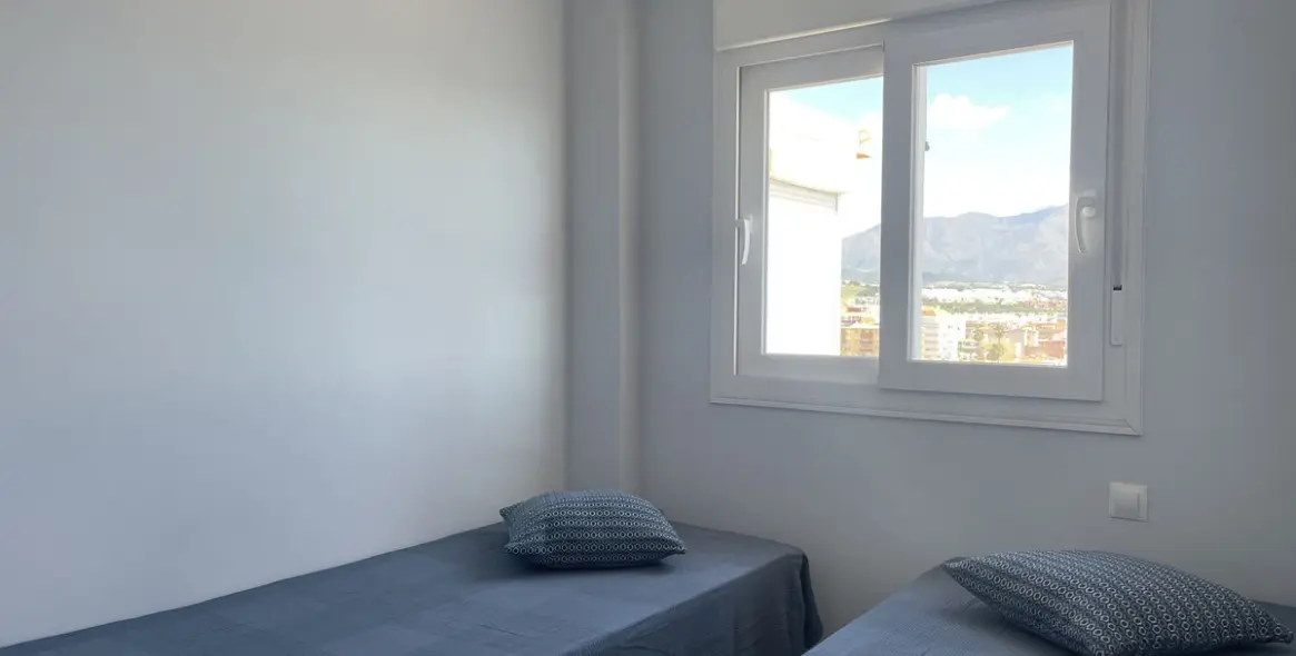 Sale of penthouse in Casares Playa 20