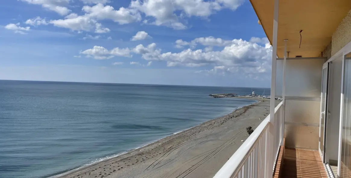 Продажа пентхауса в Casares Playa 25