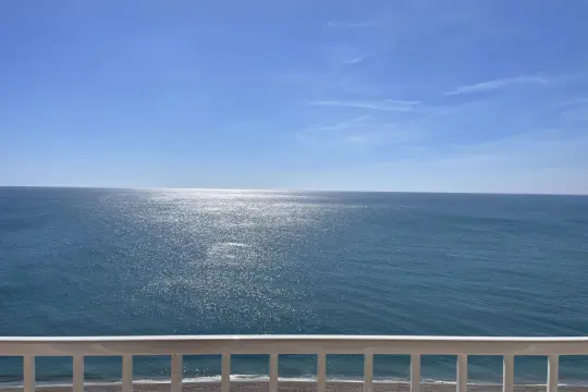 Image 4 thumb