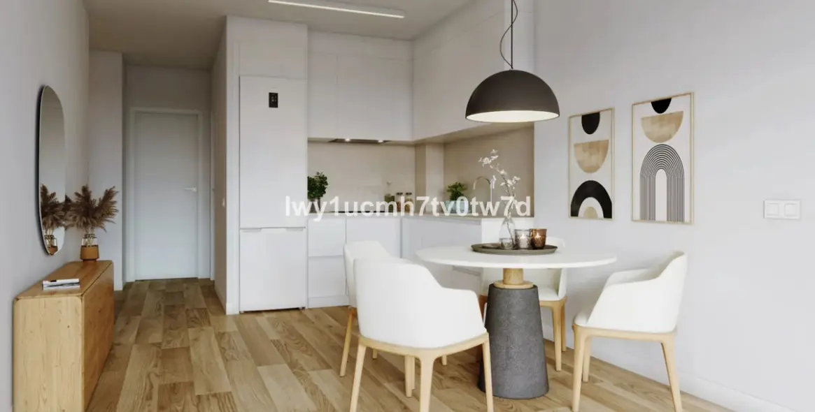 Sale of middle floor apartment in Málaga 3