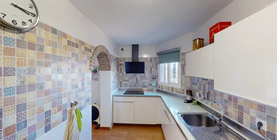 Sale of detached villa in Arenas 11