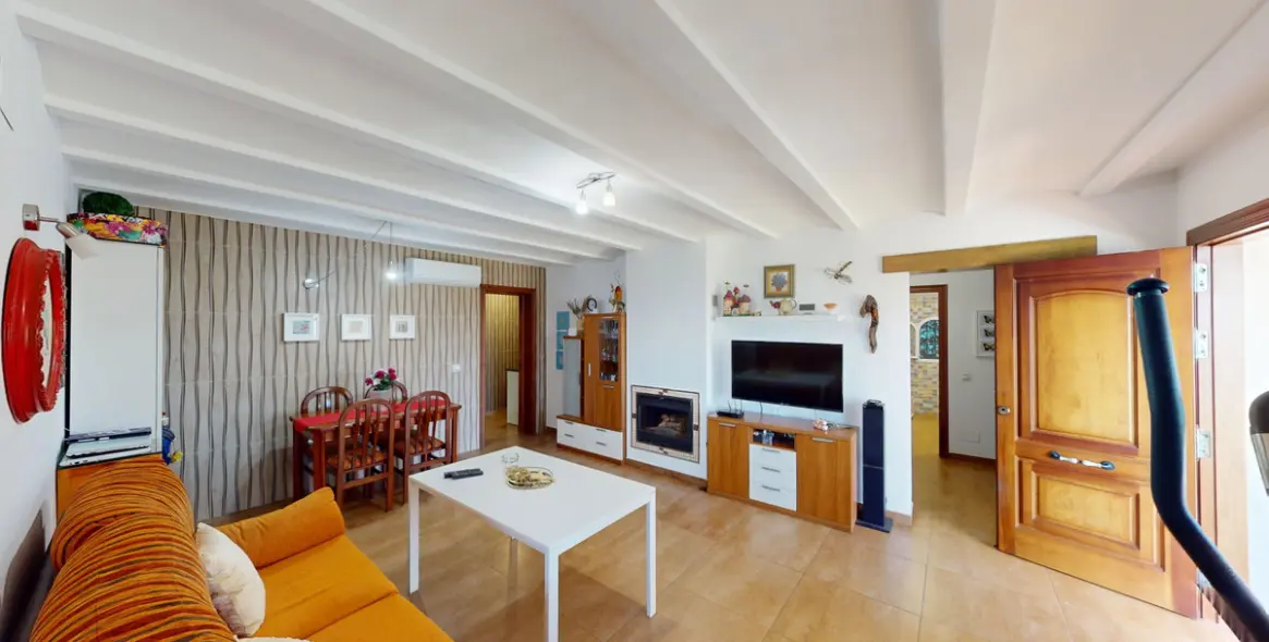 Sale of detached villa in Arenas 12