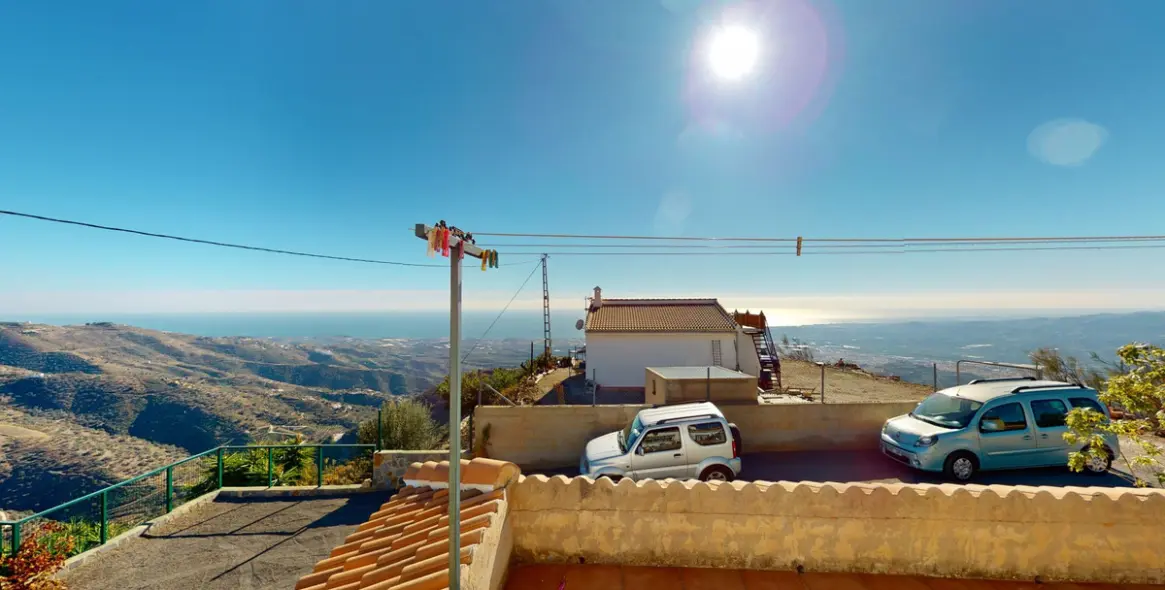 Sale of detached villa in Arenas 39