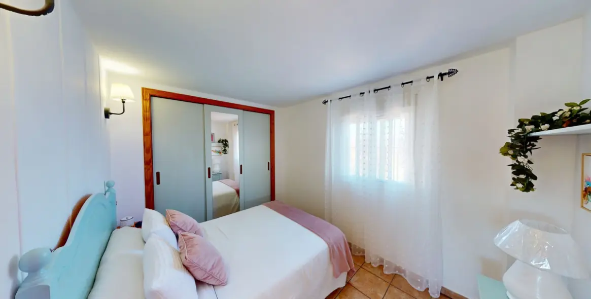 Sale of detached villa in Arenas 46