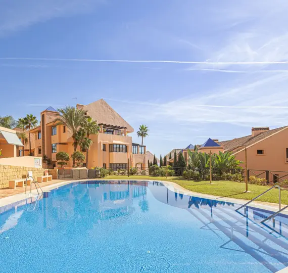 Sale of ground floor apartment in Calahonda