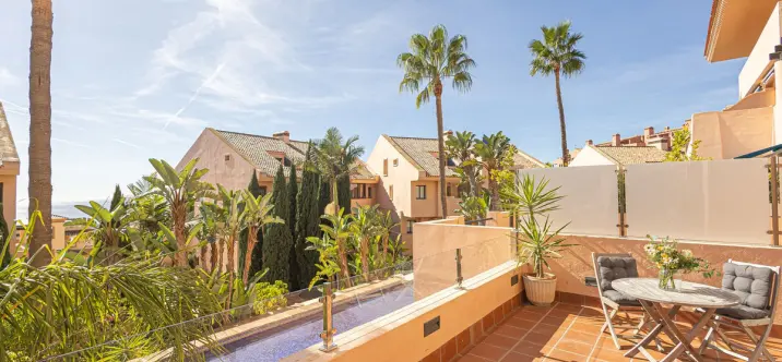 Sale of ground floor apartment in Calahonda 3