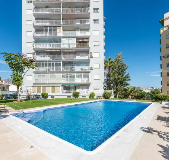 Продажа апартаментов на среднем этаже в Fuengirola