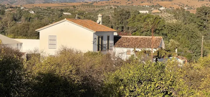Sale of finca - cortijo in Pizarra 1