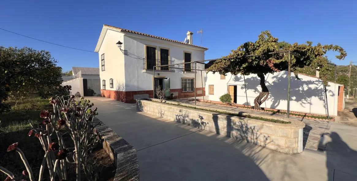 Sale of finca - cortijo in Pizarra 5