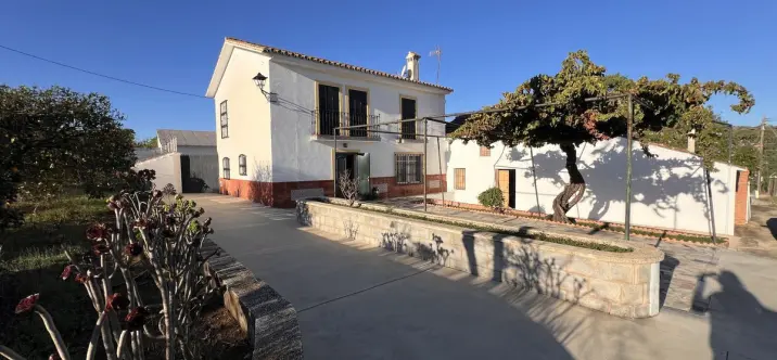 Sale of finca - cortijo in Pizarra 4