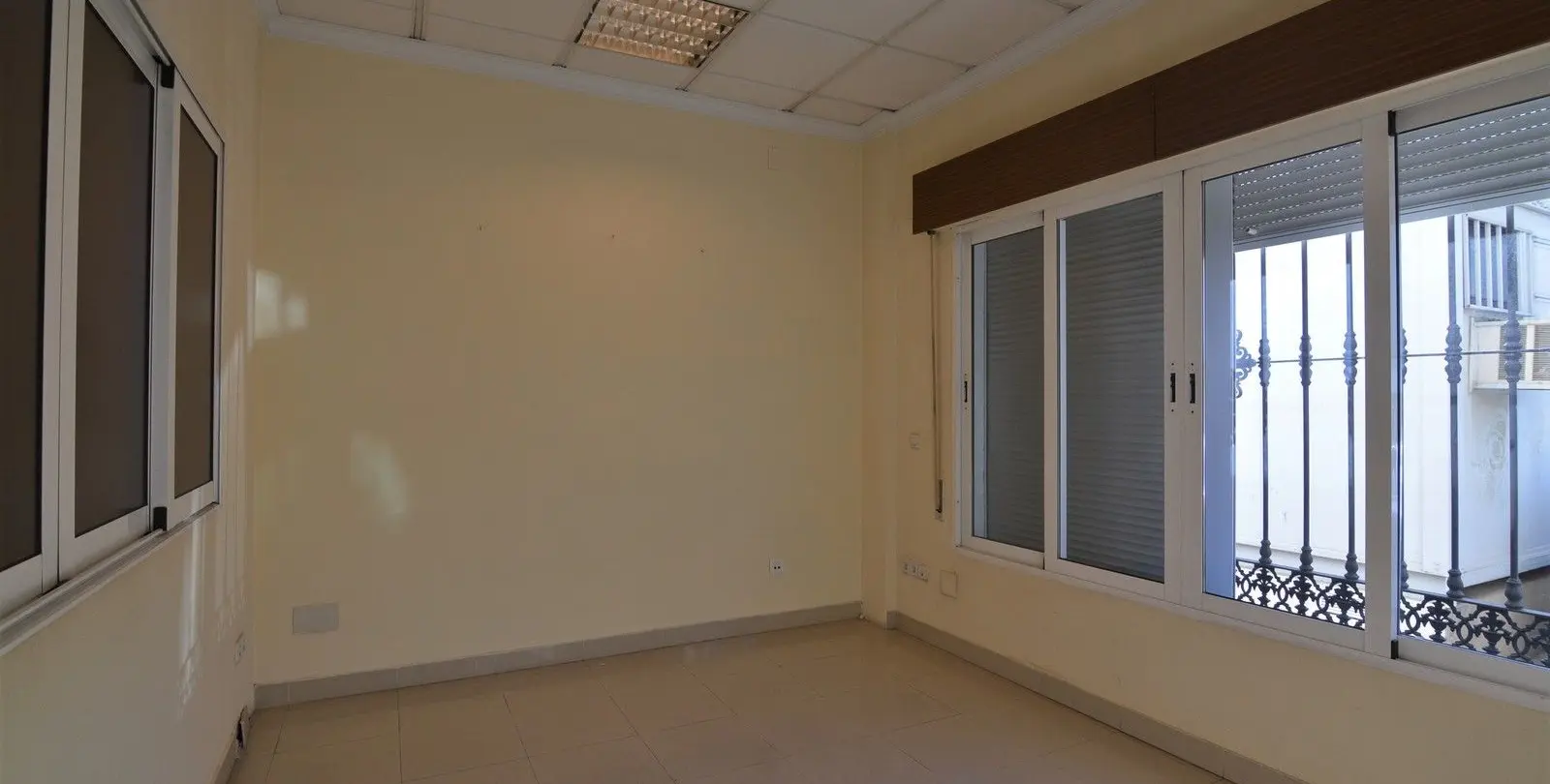 Продажа офиса в Mijas 11