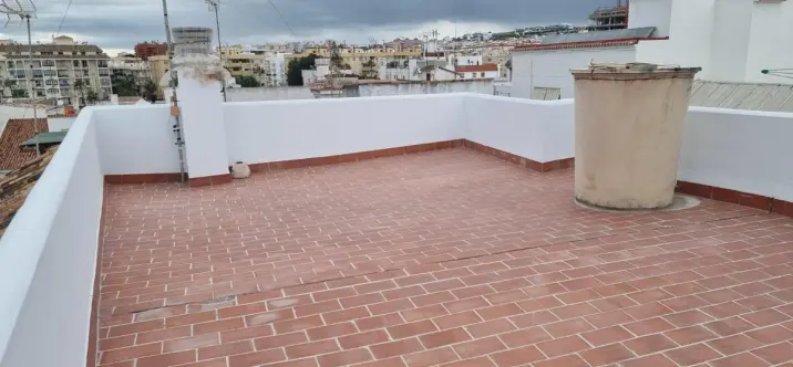 Penthouse R5109583 0