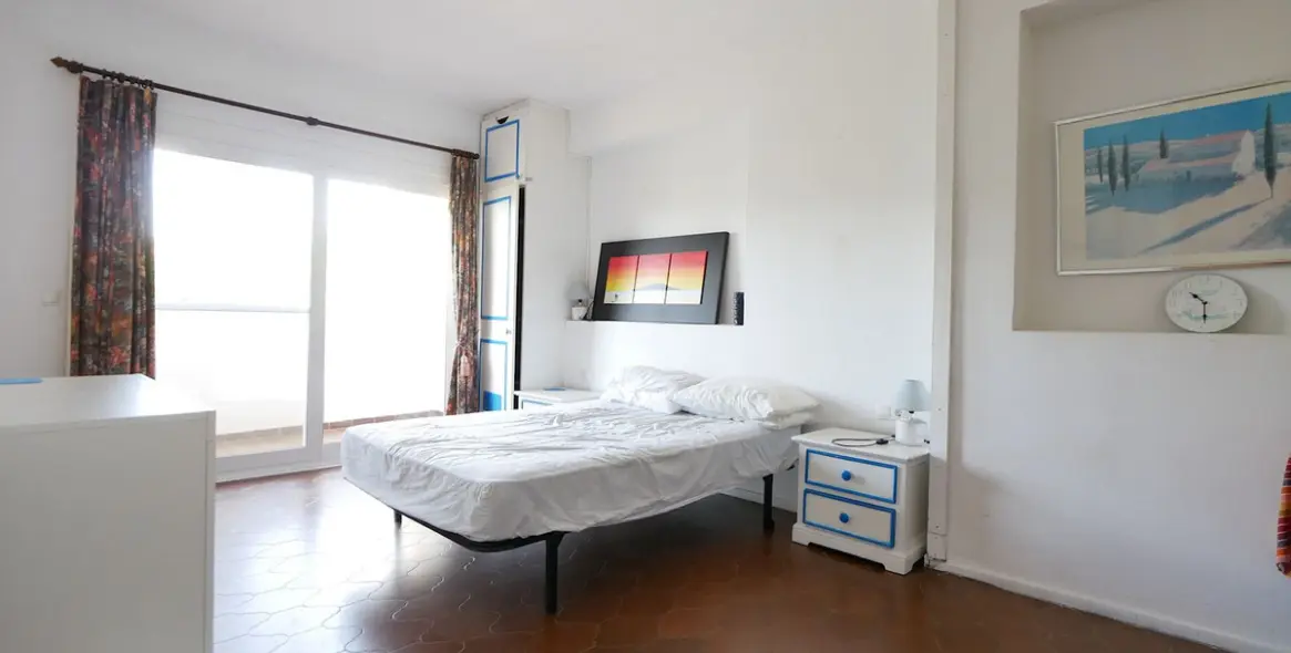 Продажа апартаментов на среднем этаже в Cabopino 15