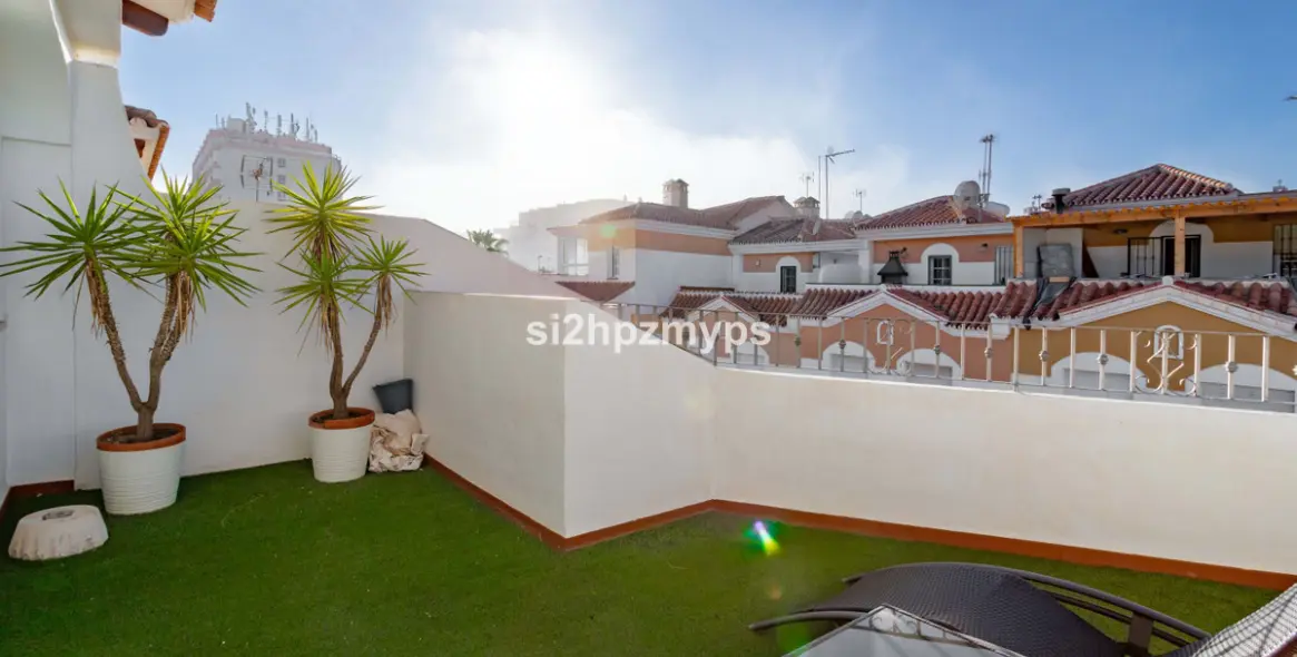 Sale of townhouse in Torrox 2