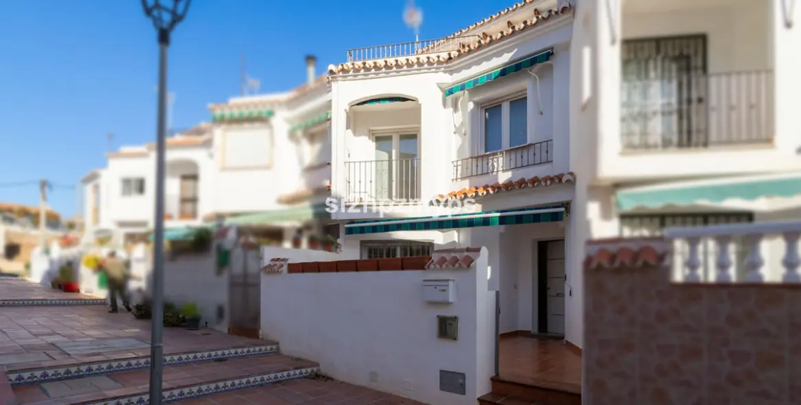 Sale of townhouse in Torrox 4