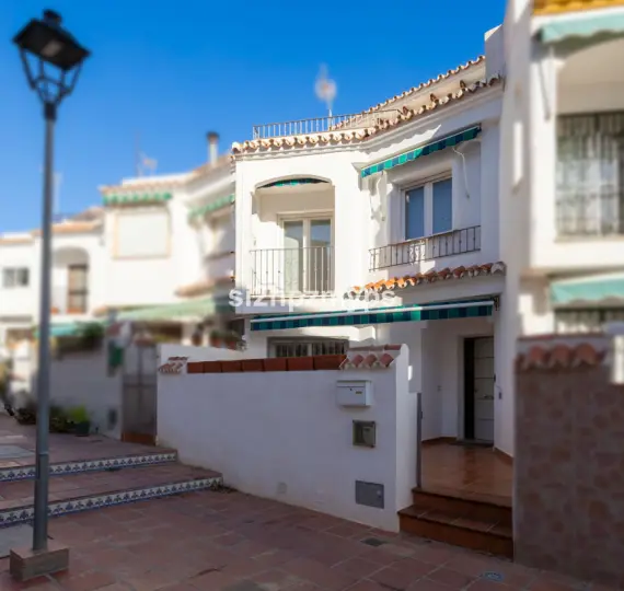 Sale of townhouse in Torrox