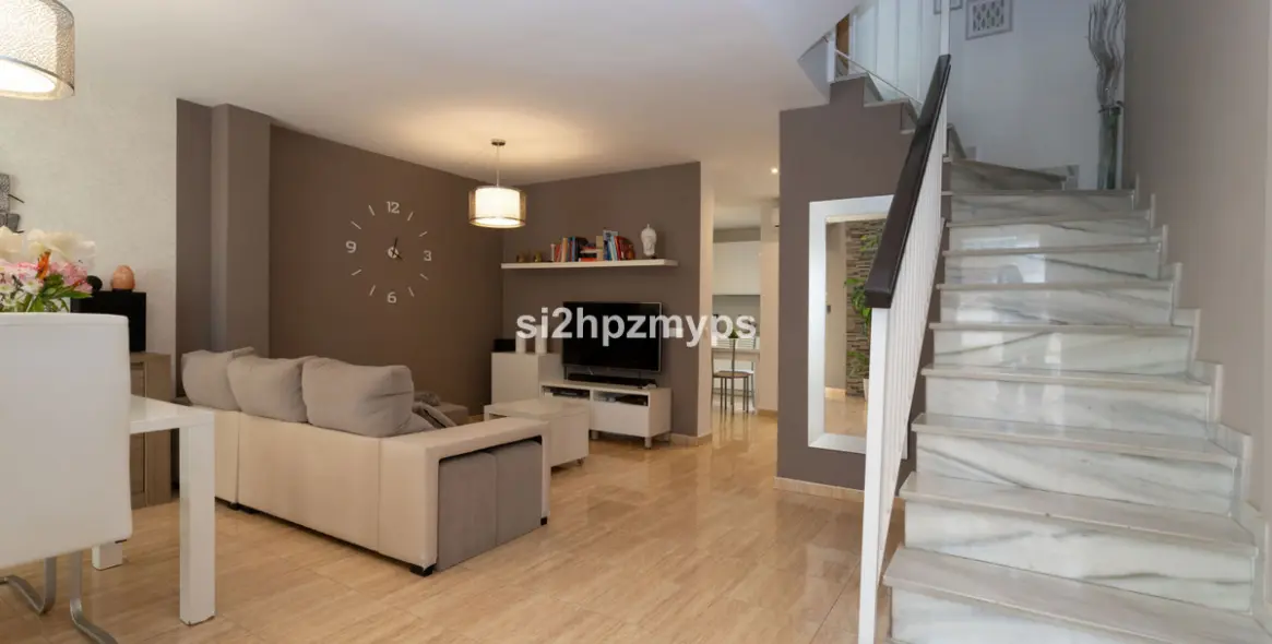 Sale of townhouse in Torrox 10