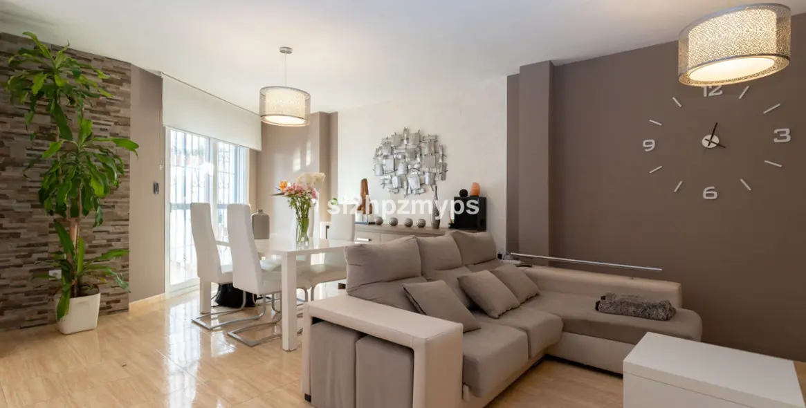 Sale of townhouse in Torrox 11