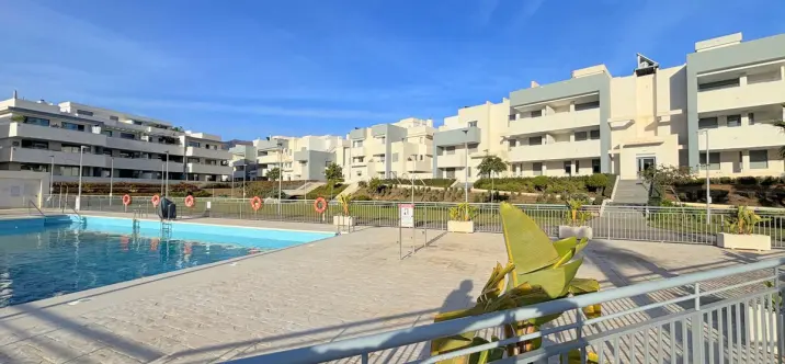 Penthouse R4901587 1