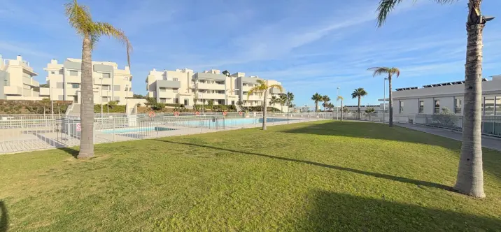 Penthouse R4901587 2