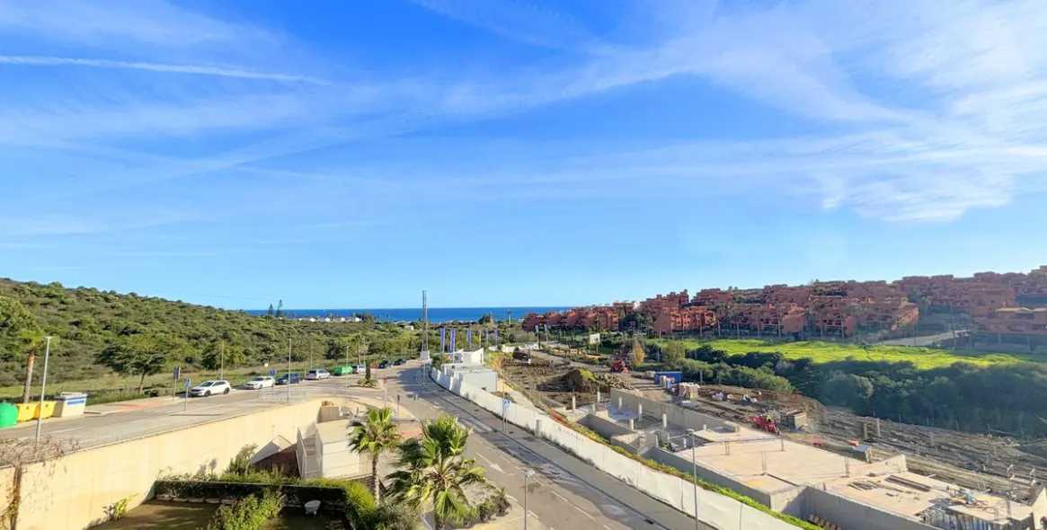 Sale of penthouse in Estepona 19