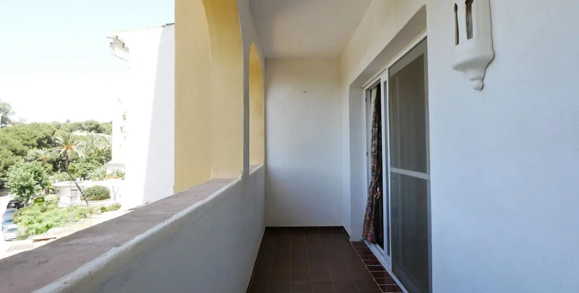 Продажа апартаментов на среднем этаже в Puerto de Cabopino 6