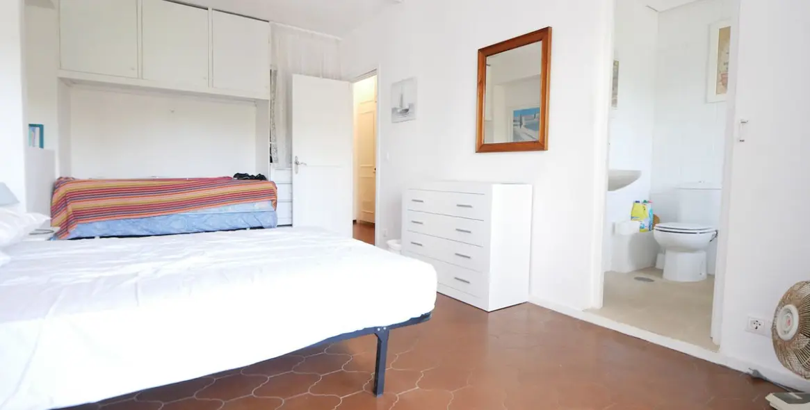 Продажа апартаментов на среднем этаже в Puerto de Cabopino 9