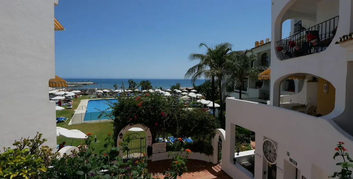 Продажа апартаментов на среднем этаже в Puerto de Cabopino 19