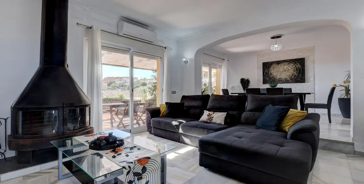 Sale of townhouse in Manilva 2