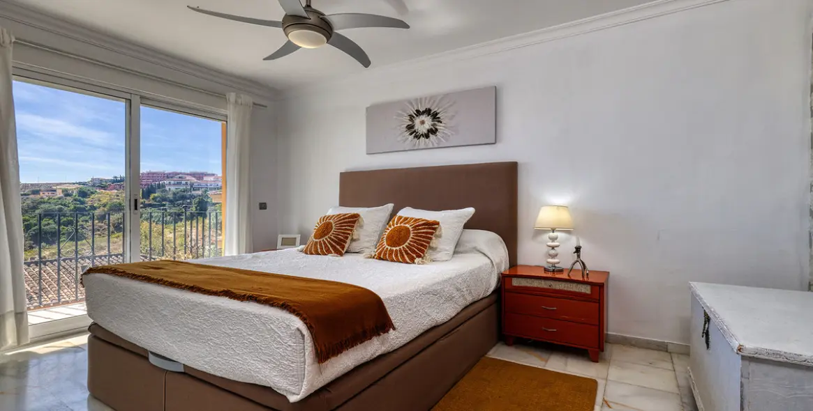 Sale of townhouse in Manilva 11