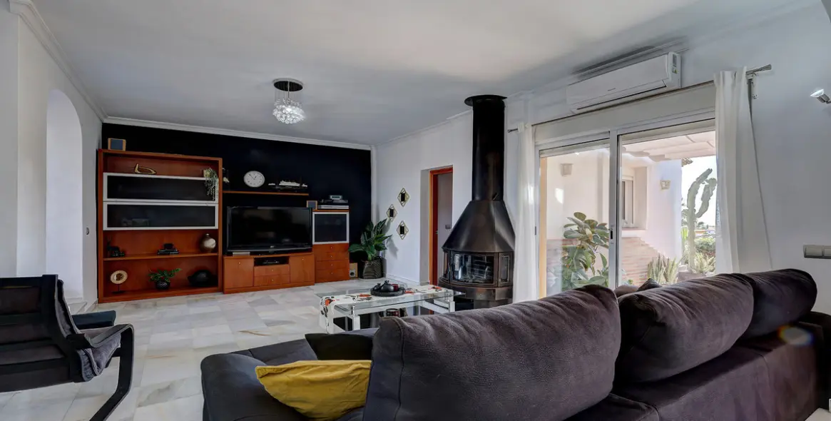 Sale of townhouse in Manilva 24