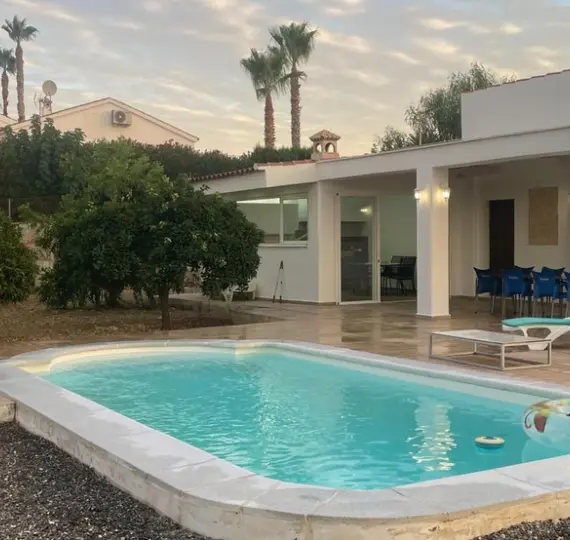 Sale of detached villa in Alhaurín el Grande