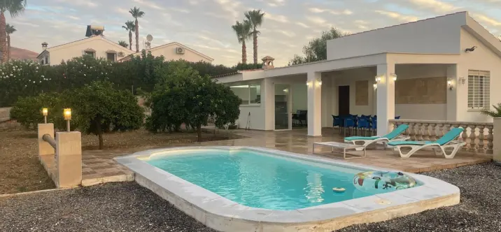 Sale of detached villa in Alhaurín el Grande 0