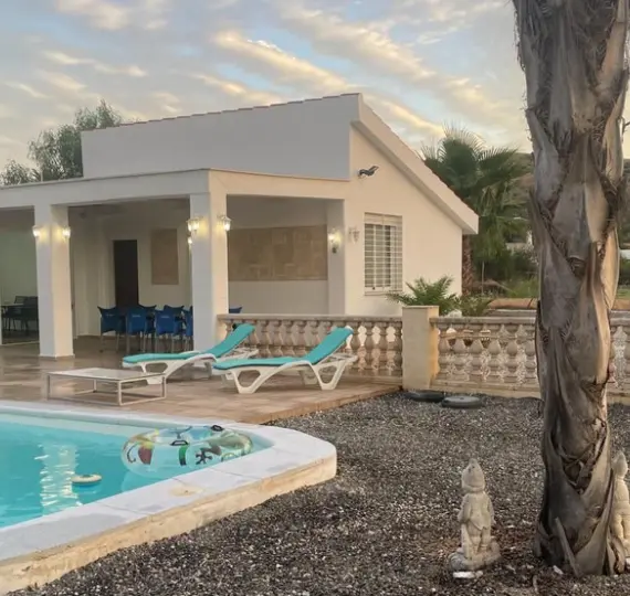 Sale of detached villa in Alhaurín el Grande