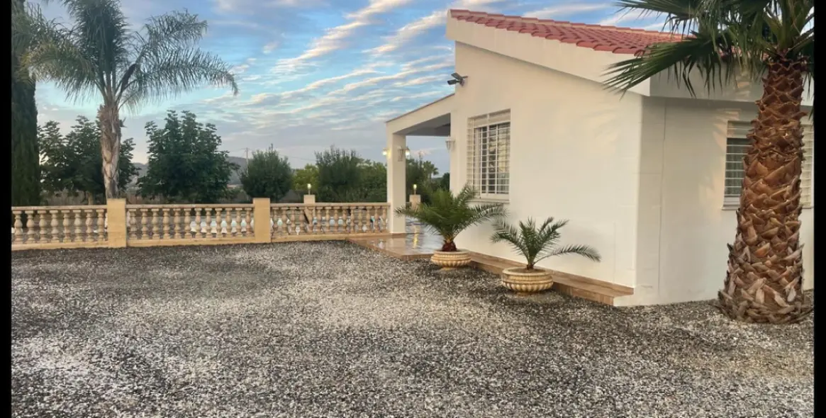 Sale of detached villa in Alhaurín el Grande 5