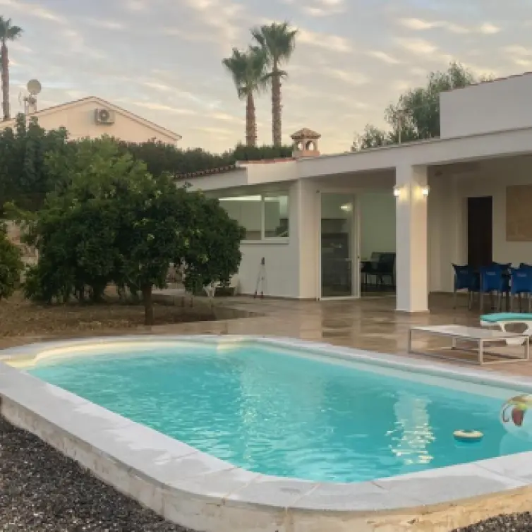 Venta de villa independiente en Alhaurín el Grande