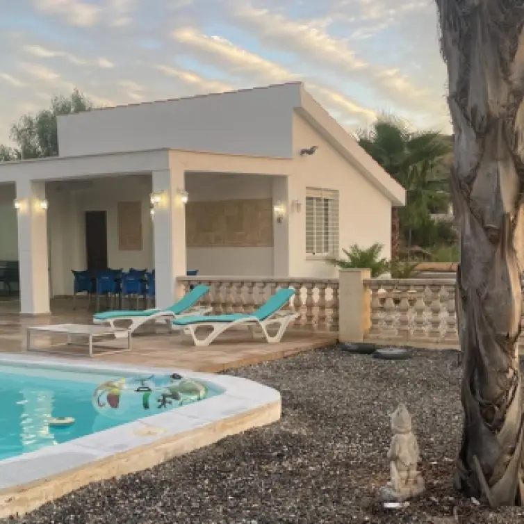 Venta de villa independiente en Alhaurín el Grande