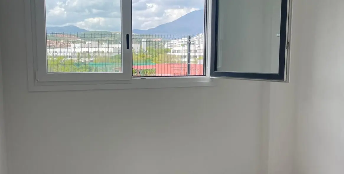 Продажа апартаментов на первом этаже в Estepona (район Estepona) 2