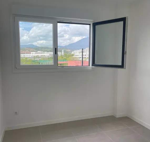 Апартаменты на первом этаже R5037394