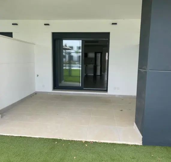 Апартаменты на первом этаже R5037394