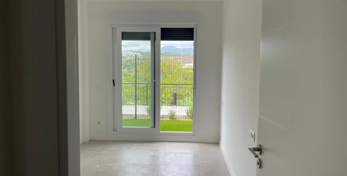 Продажа апартаментов на первом этаже в Estepona (район Estepona) 9