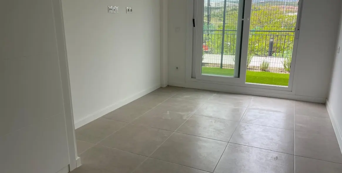 Продажа апартаментов на первом этаже в Estepona (район Estepona) 10