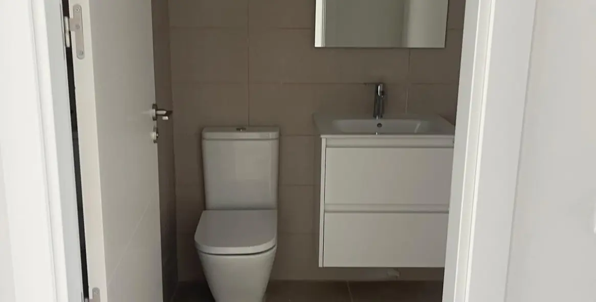 Sale of ground floor apartment in Estepona 20