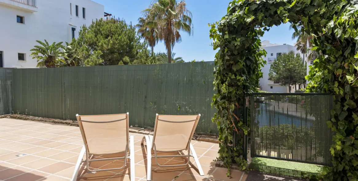 Sale of ground floor apartment in Mijas Costa 16