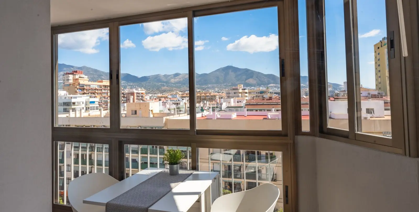 Sale of penthouse in Fuengirola 18