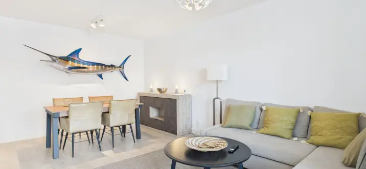 Sale of middle floor apartment in Estepona 3