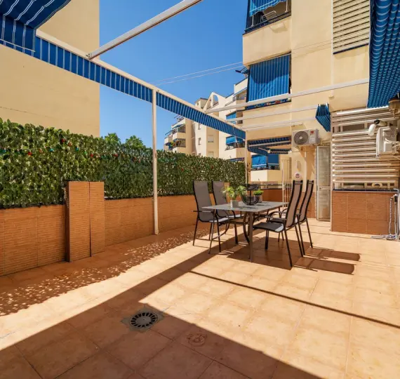 Продажа апартаментов на среднем этаже в Fuengirola